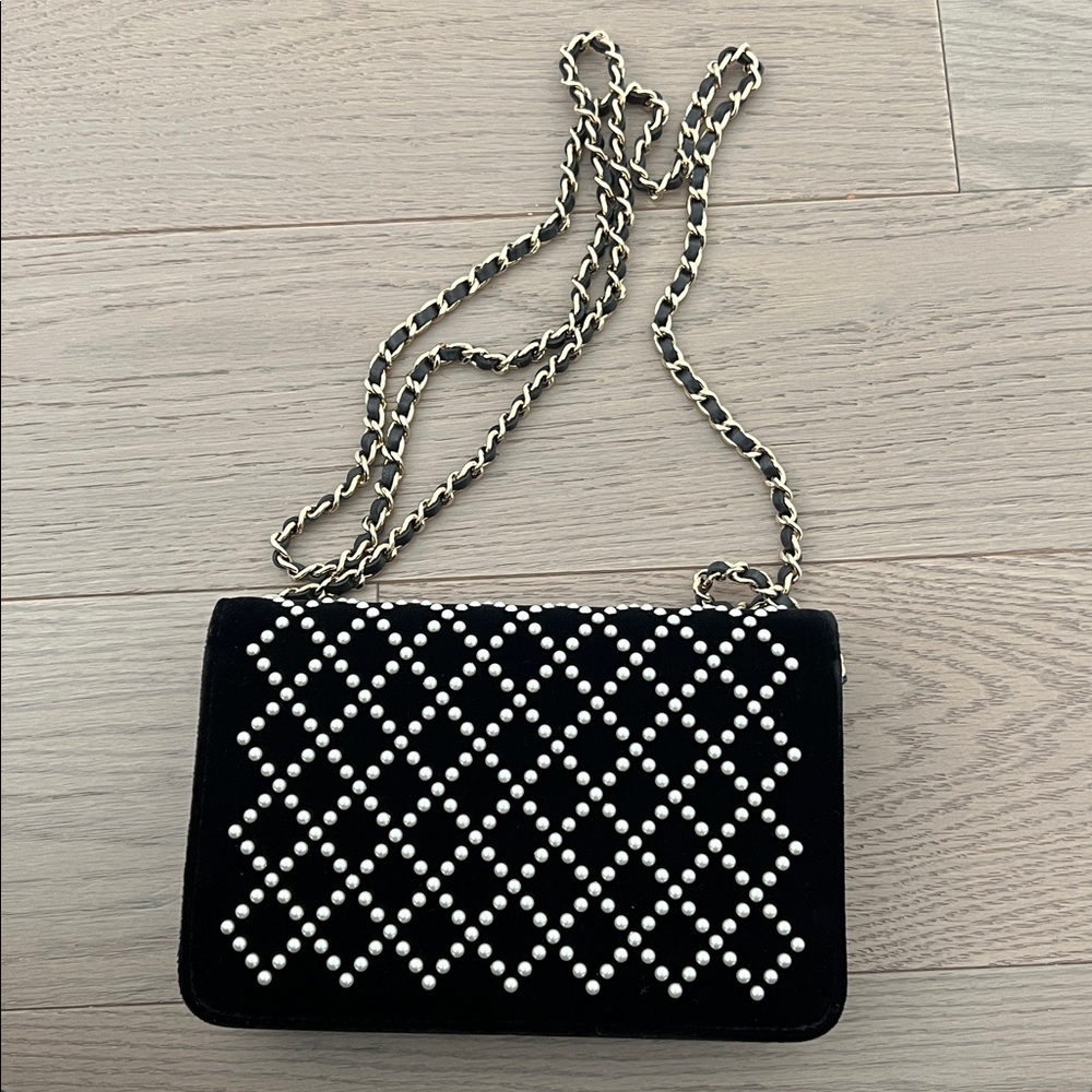 Chanel WOC velvet and pearl - Picture 6 of 6